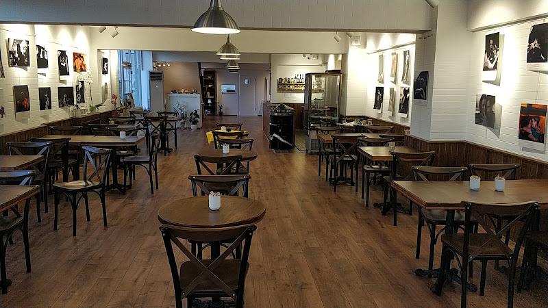 Bacari Bistro