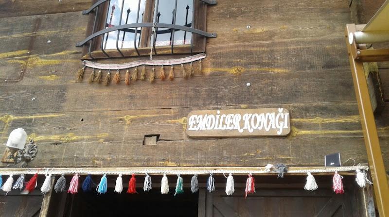 Altınköy Emdiler Konağı