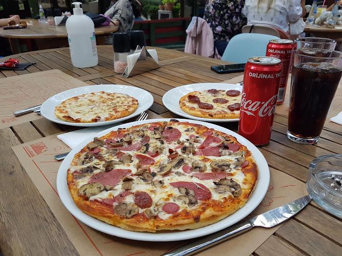 Pizza House
