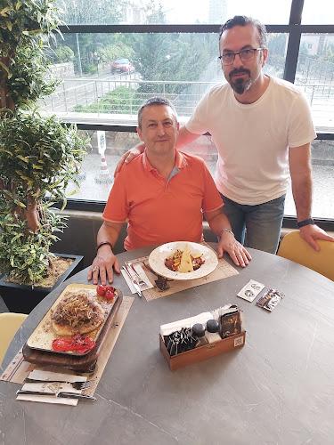 Thoth Cafe & Bistro