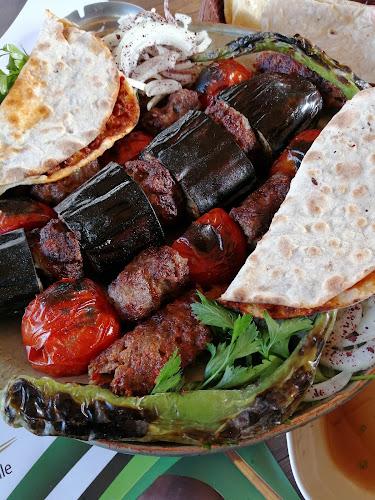 Molla Yegan Kebapçısı